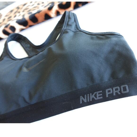 NIKE Dri Fit Sports Yoga Bra / t back / Size M - Picture 2 of 6